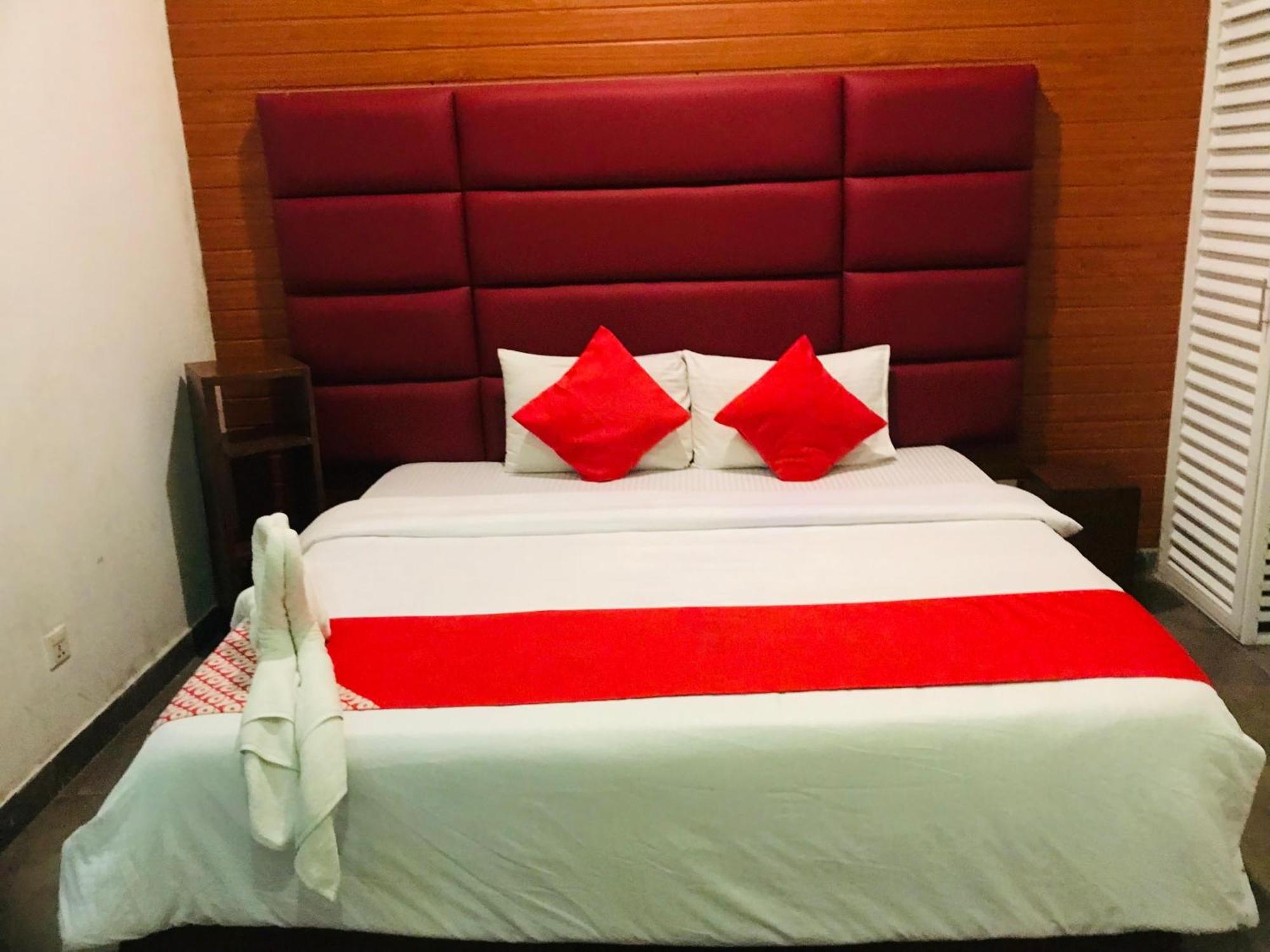 Airport Transit Kings Hotel Katunayaka Extérieur photo